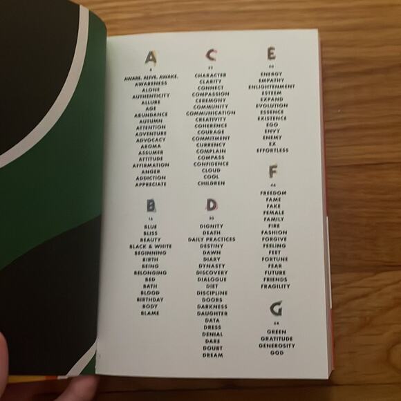 New book own it the secret of life by Diane Von Furstenburg - signed copy - Picture 3 of 4